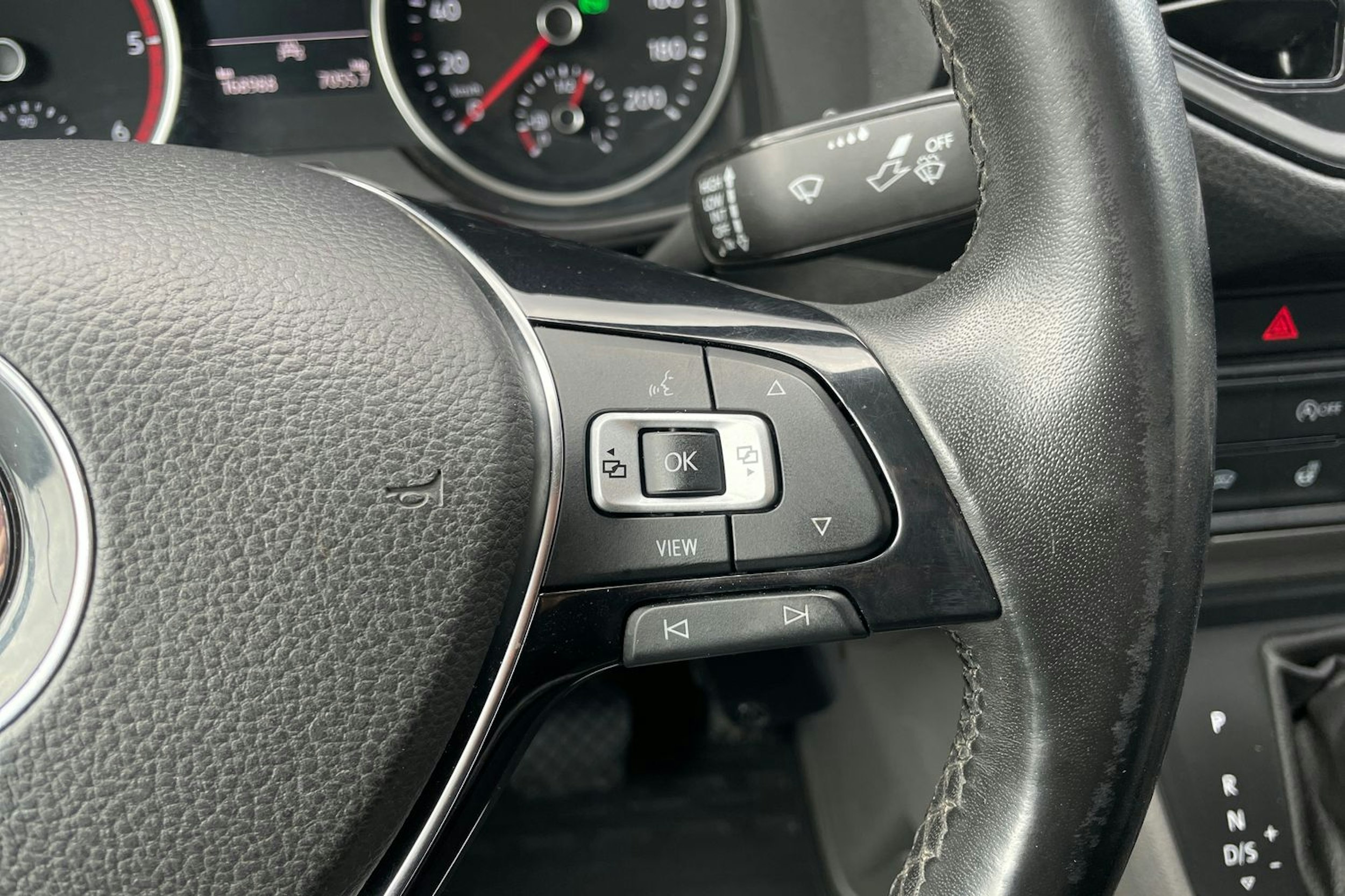 harmaa Volkswagen Crafter 2021 kuva 18.