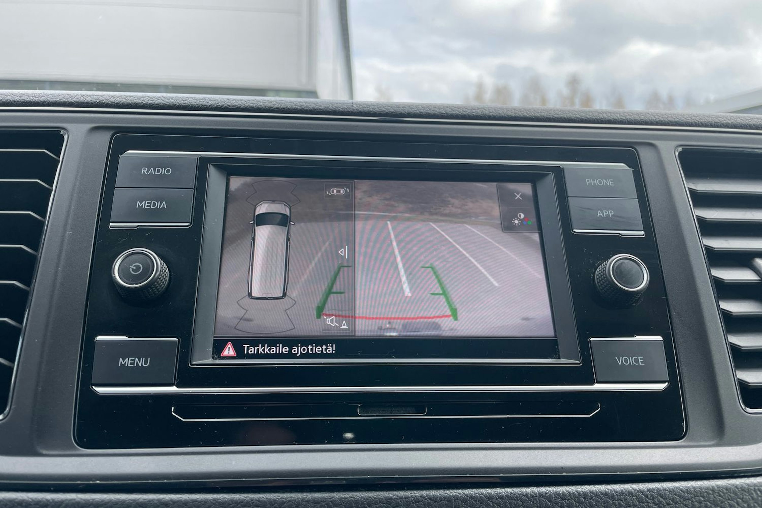 harmaa Volkswagen Crafter 2021 kuva 20.