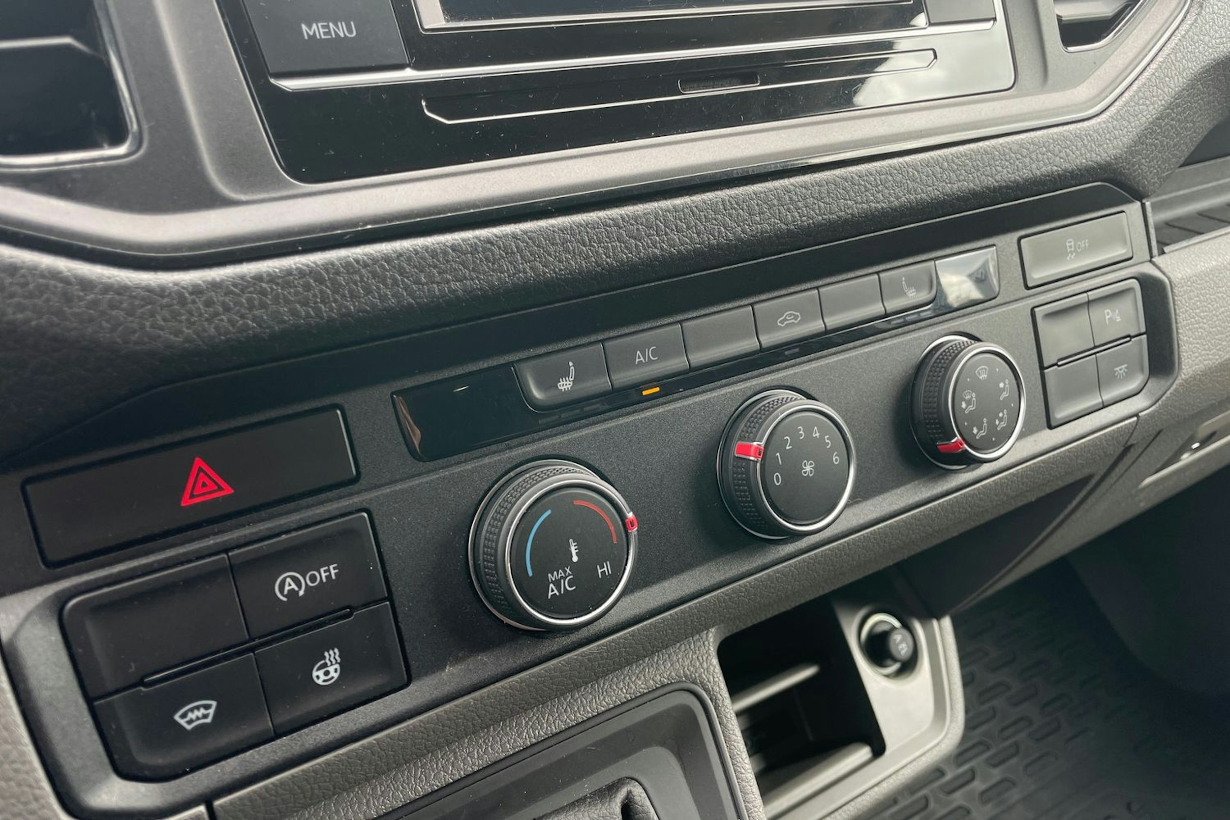 harmaa Volkswagen Crafter 2021 kuva 21.