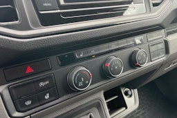 harmaa Volkswagen Crafter 2021 kuva 21.