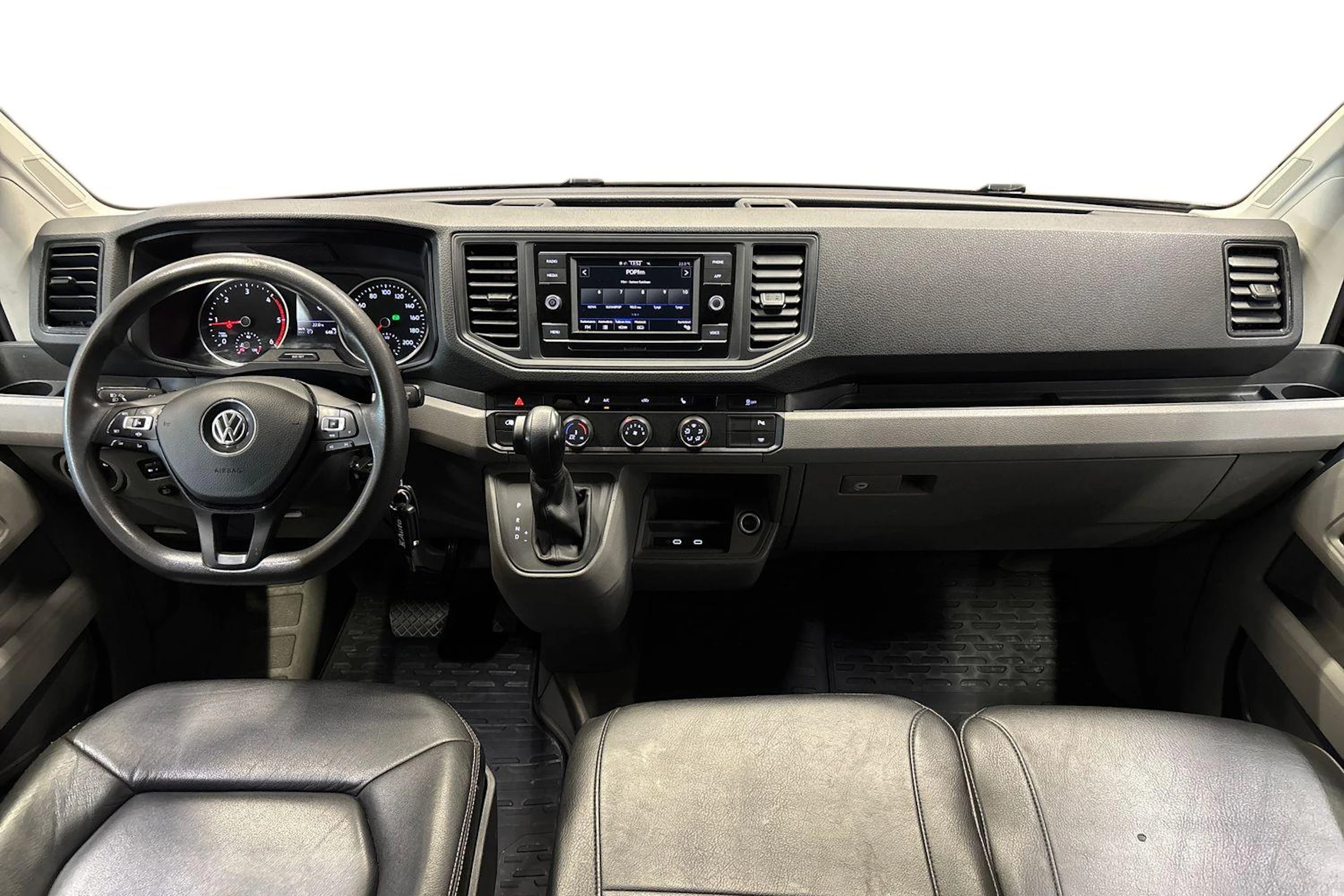 musta Volkswagen Crafter 2021 kuva 7.