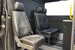 musta Volkswagen Crafter 2021 kuva 8.