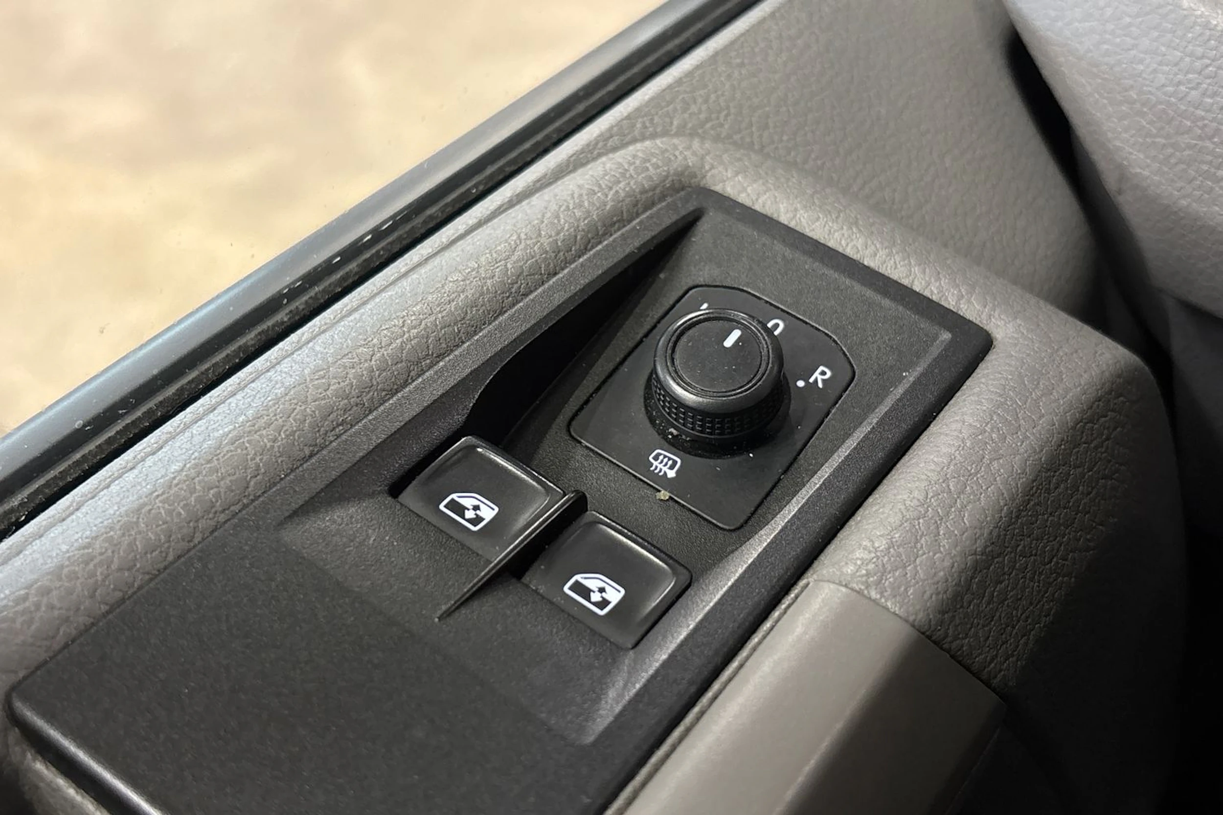 musta Volkswagen Crafter 2021 kuva 11.
