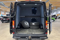 musta Volkswagen Crafter 2021 kuva 27.