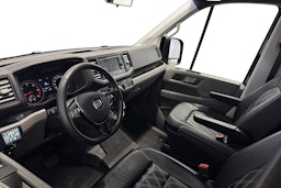musta Volkswagen Crafter 2021 kuva 6.