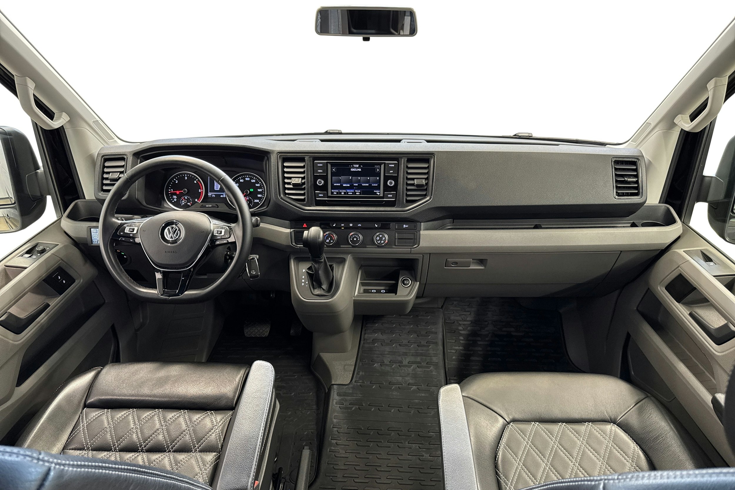 musta Volkswagen Crafter 2021 kuva 7.