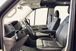musta Volkswagen Crafter 2021 kuva 9.