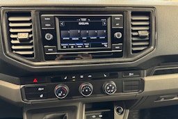 musta Volkswagen Crafter 2021 kuva 16.