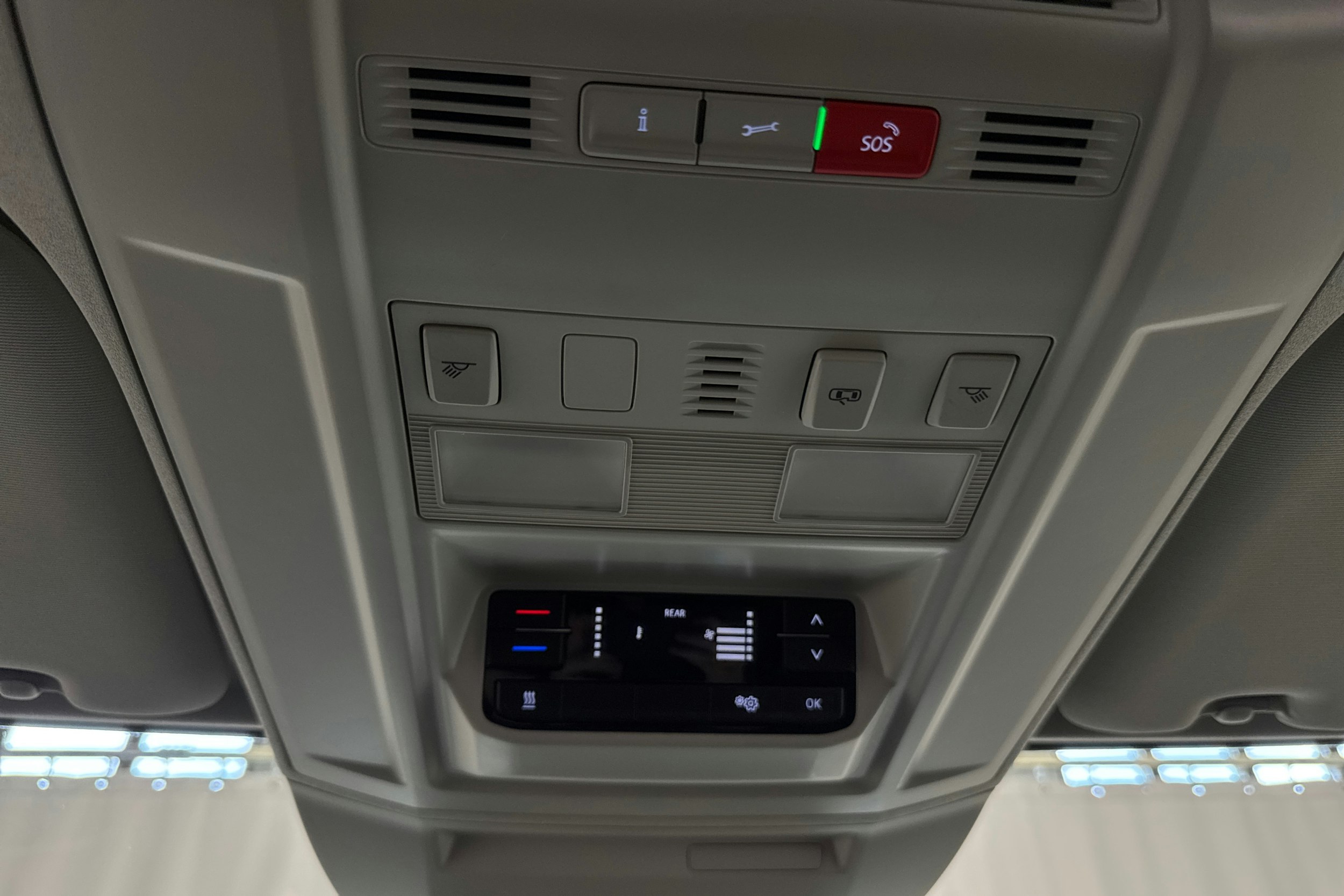 musta Volkswagen Crafter 2021 kuva 19.