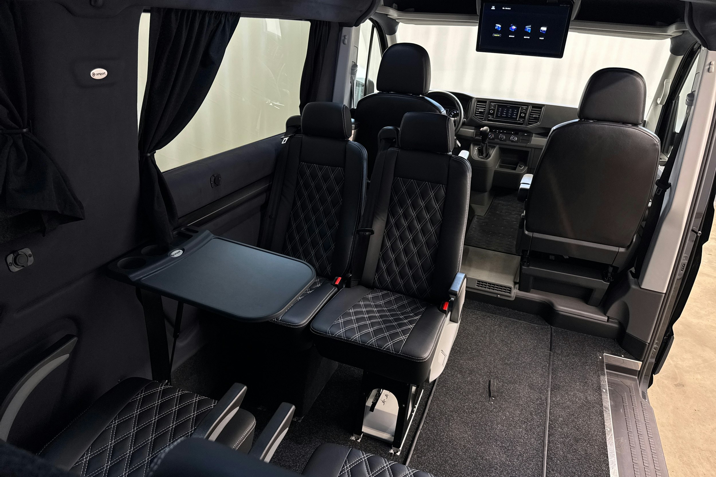musta Volkswagen Crafter 2021 kuva 20.