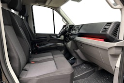 musta Volkswagen Crafter 2021 kuva 10.