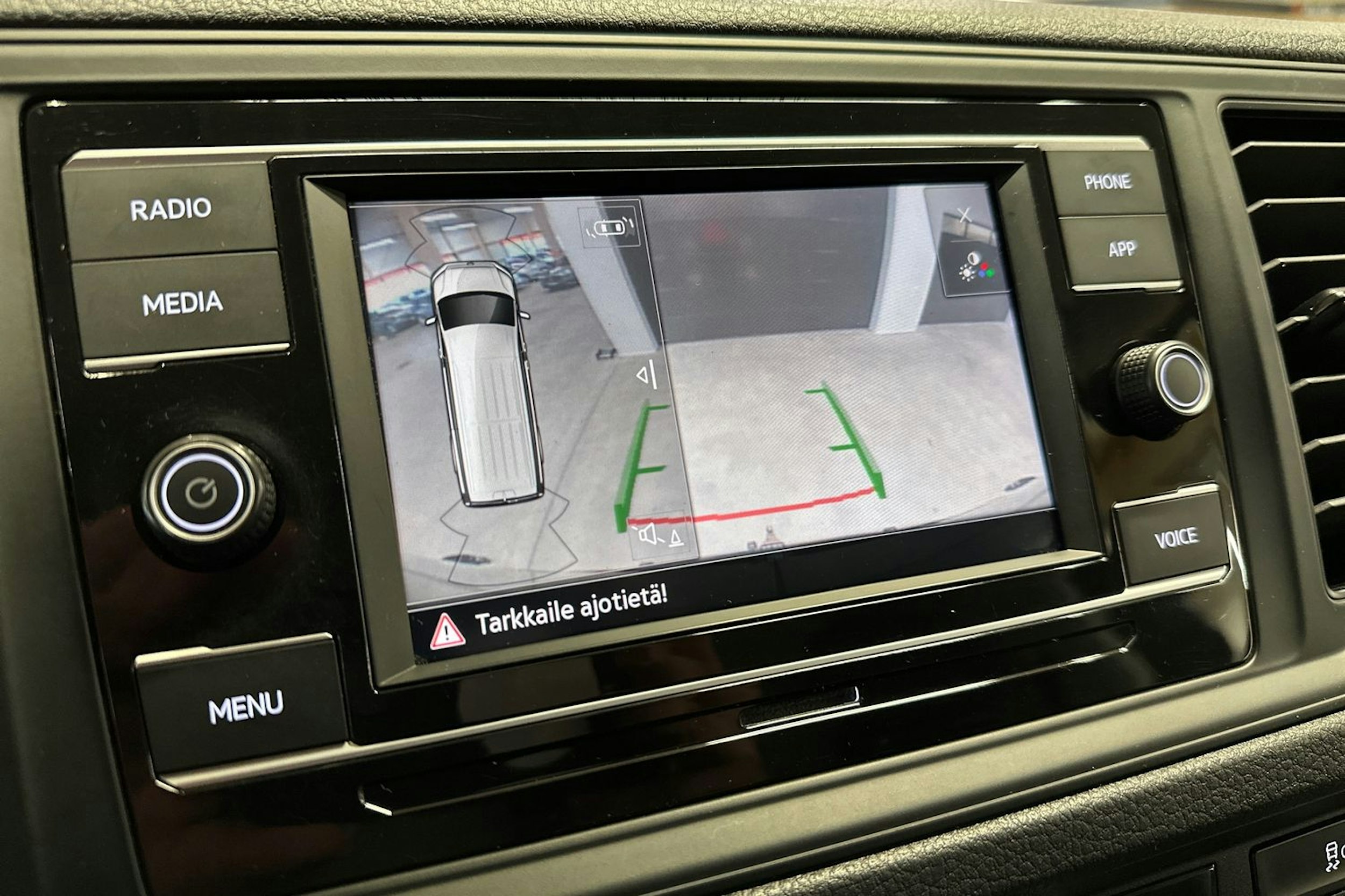 musta Volkswagen Crafter 2021 kuva 26.