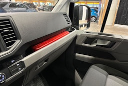 musta Volkswagen Crafter 2021 kuva 27.