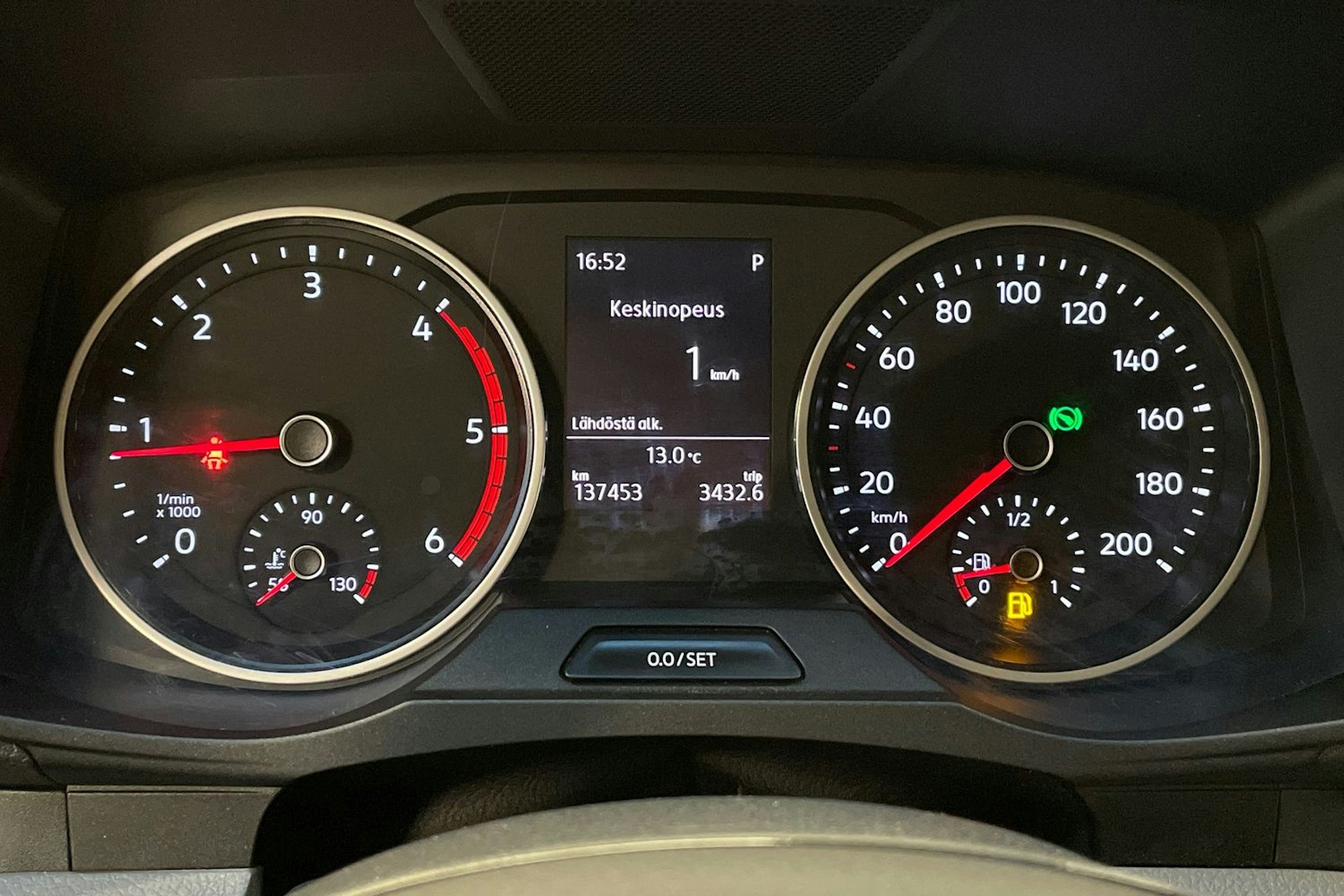 harmaa Volkswagen Crafter 2021 kuva 17.