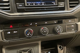 harmaa Volkswagen Crafter 2021 kuva 19.