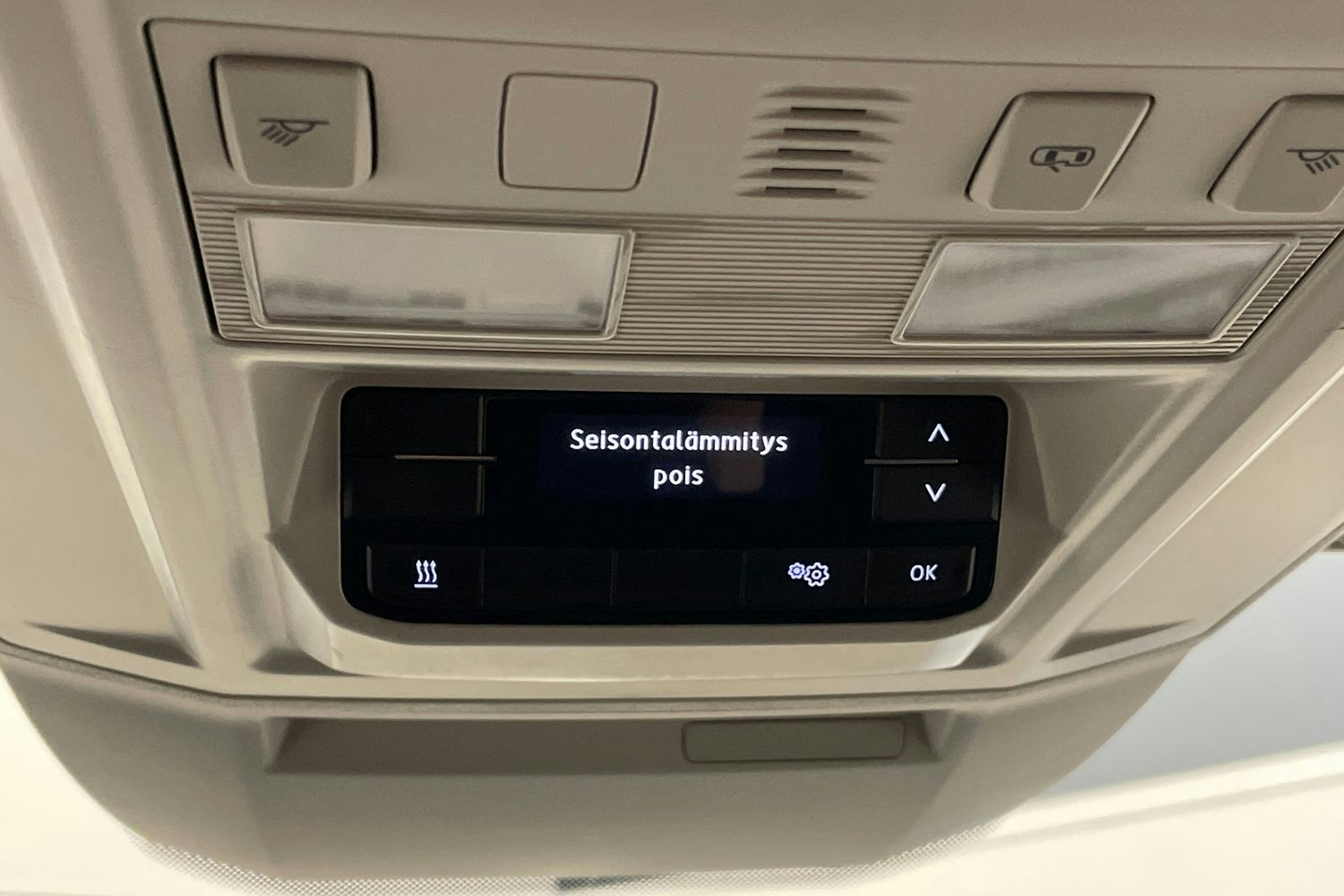 harmaa Volkswagen Crafter 2021 kuva 24.