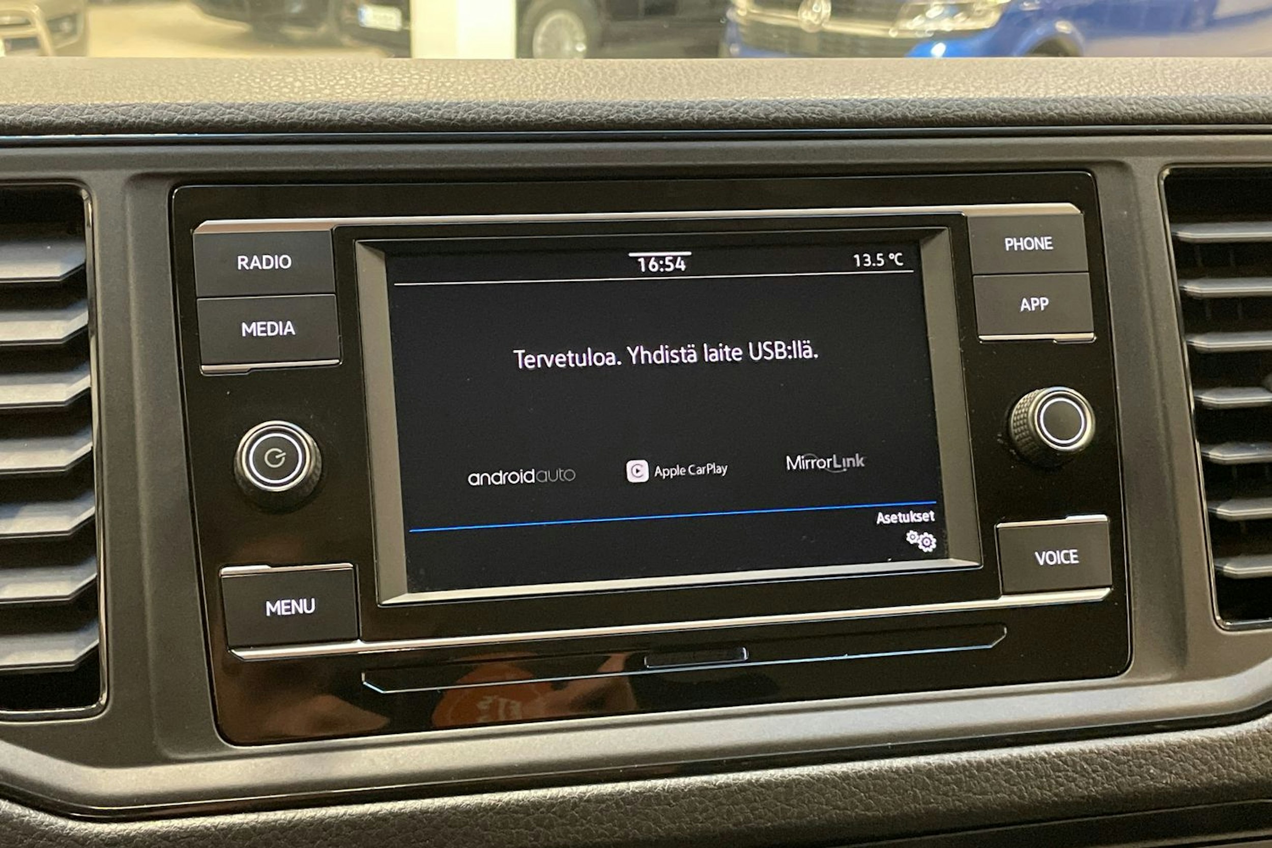 harmaa Volkswagen Crafter 2021 kuva 26.