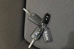 harmaa Volkswagen Crafter 2021 kuva 27.