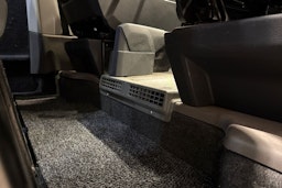 Valkoinen Volkswagen CRAFTER 2021 kuva 19.