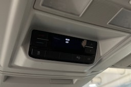 Valkoinen Volkswagen CRAFTER 2021 kuva 22.