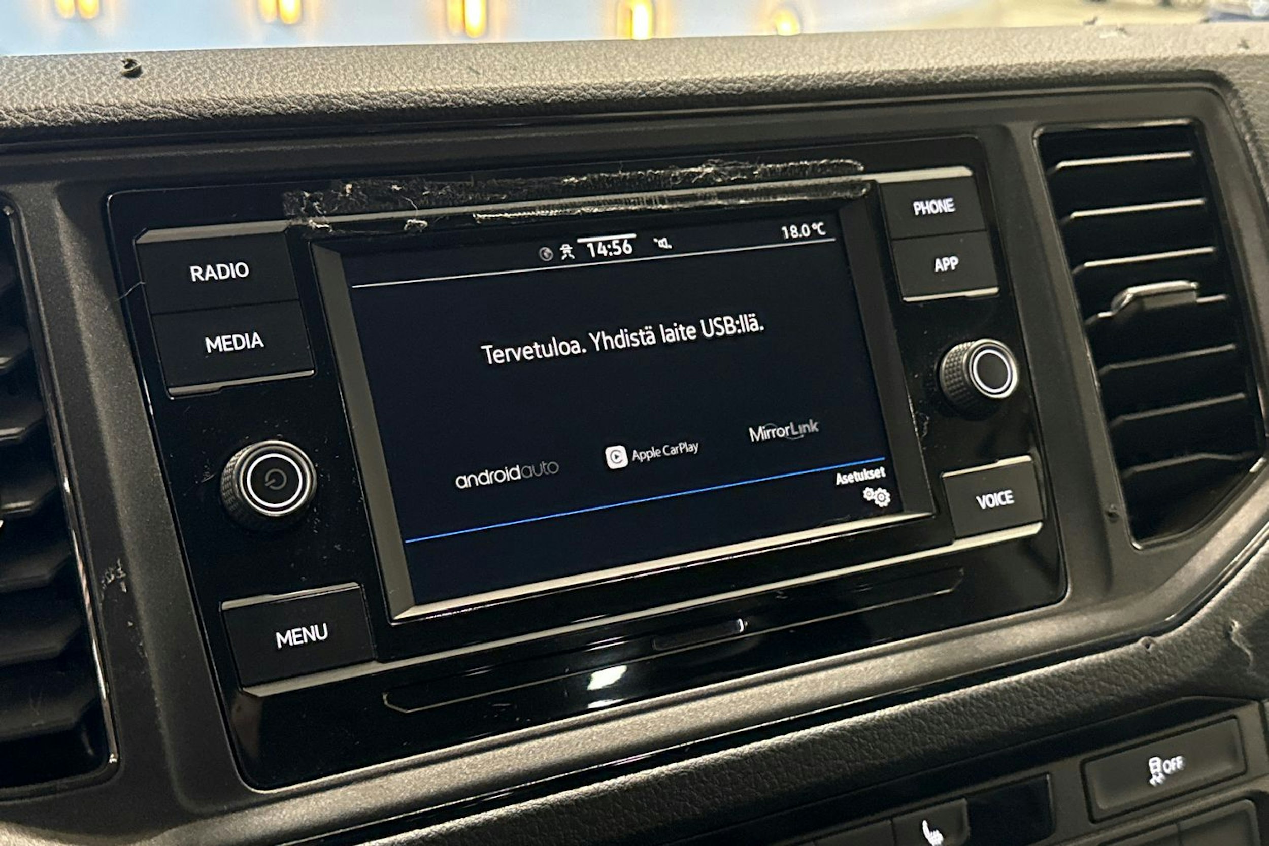 Valkoinen Volkswagen CRAFTER 2021 kuva 13.
