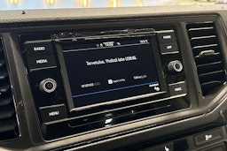 Valkoinen Volkswagen CRAFTER 2021 kuva 13.
