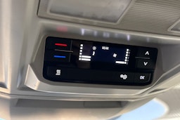 Valkoinen Volkswagen CRAFTER 2021 kuva 16.