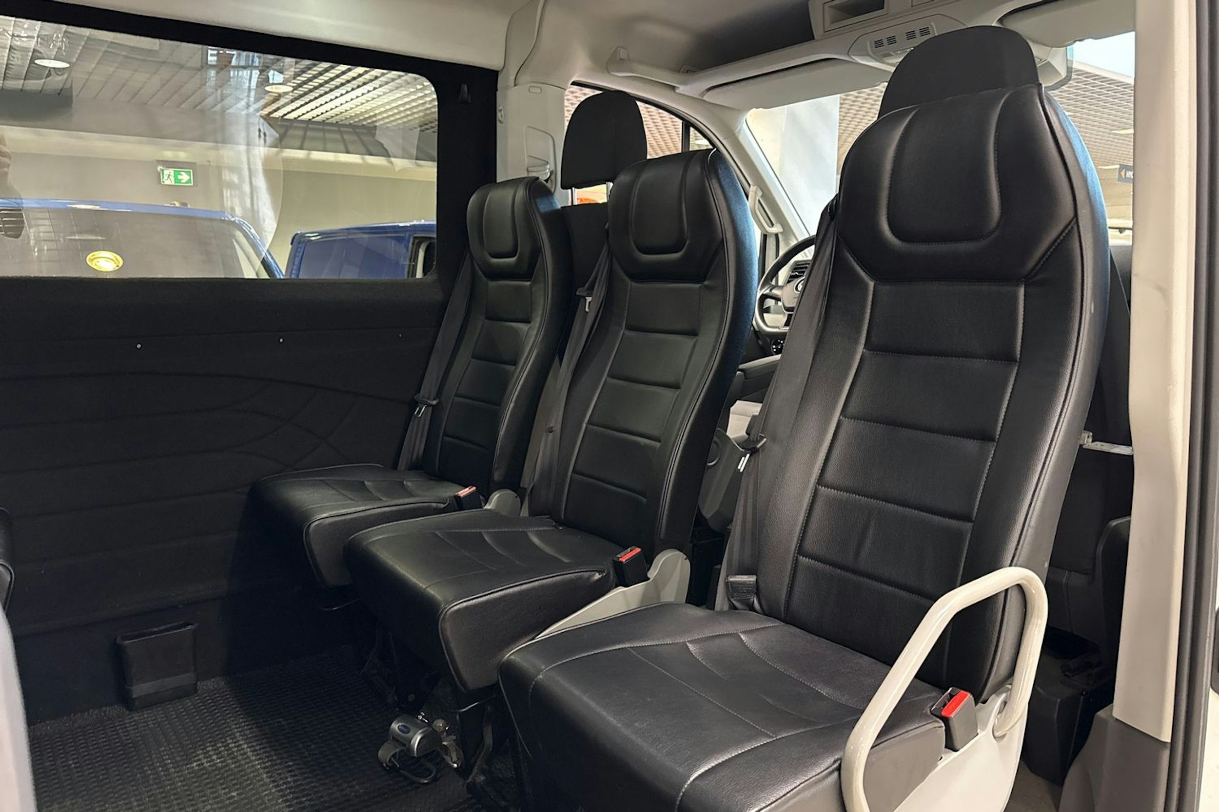 Valkoinen Volkswagen CRAFTER 2021 kuva 19.