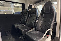 Valkoinen Volkswagen CRAFTER 2021 kuva 19.