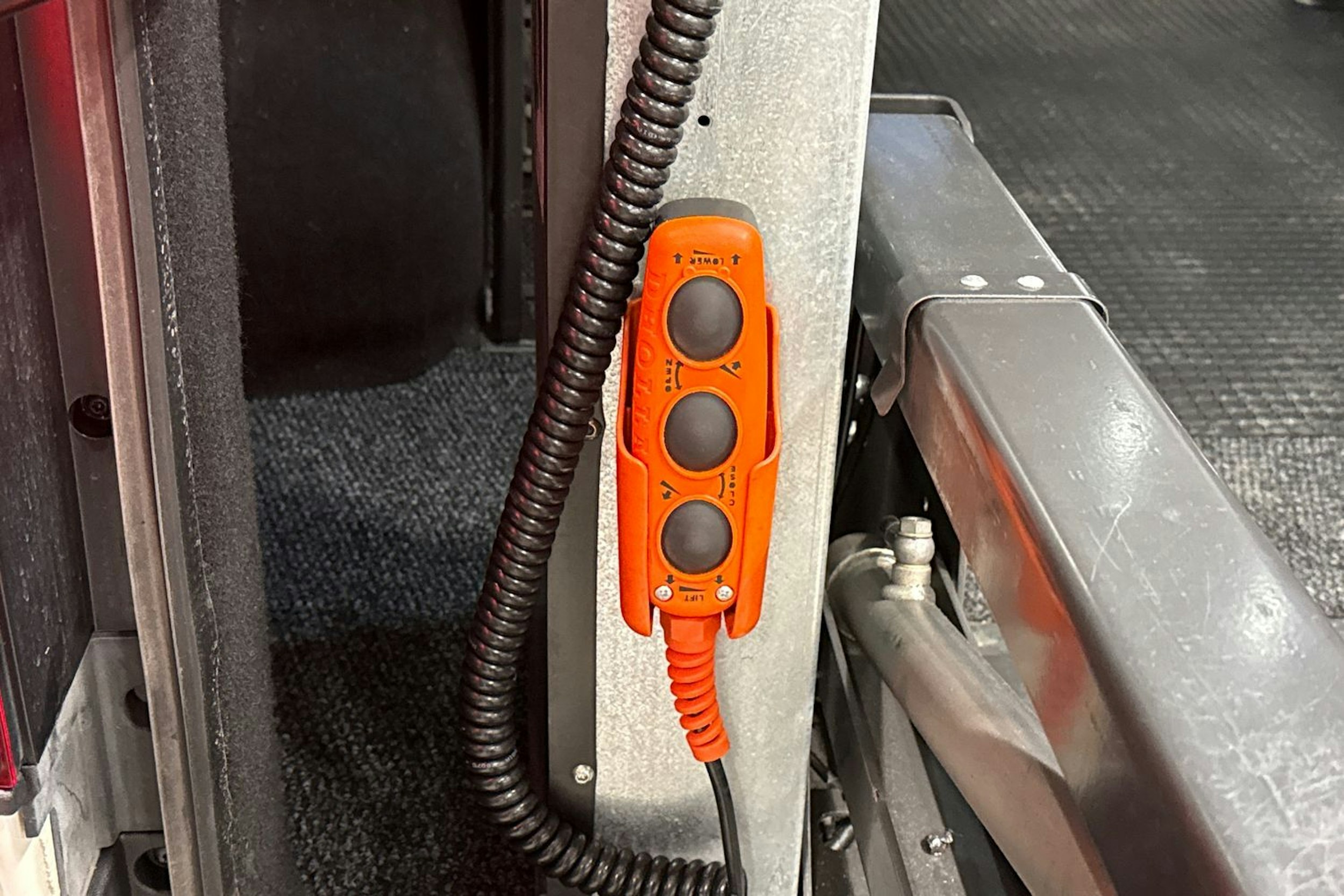 Valkoinen Volkswagen CRAFTER 2021 kuva 25.