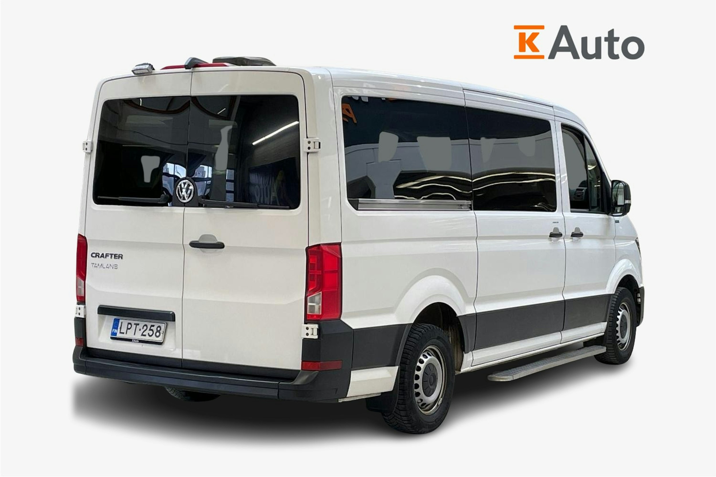 valkoinen Volkswagen Crafter 2021 kuva 2.