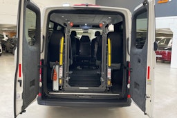 valkoinen Volkswagen Crafter 2021 kuva 16.