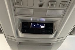 valkoinen Volkswagen Crafter 2021 kuva 22.