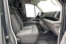 Harmaa Volkswagen CRAFTER 2021 kuva 10.