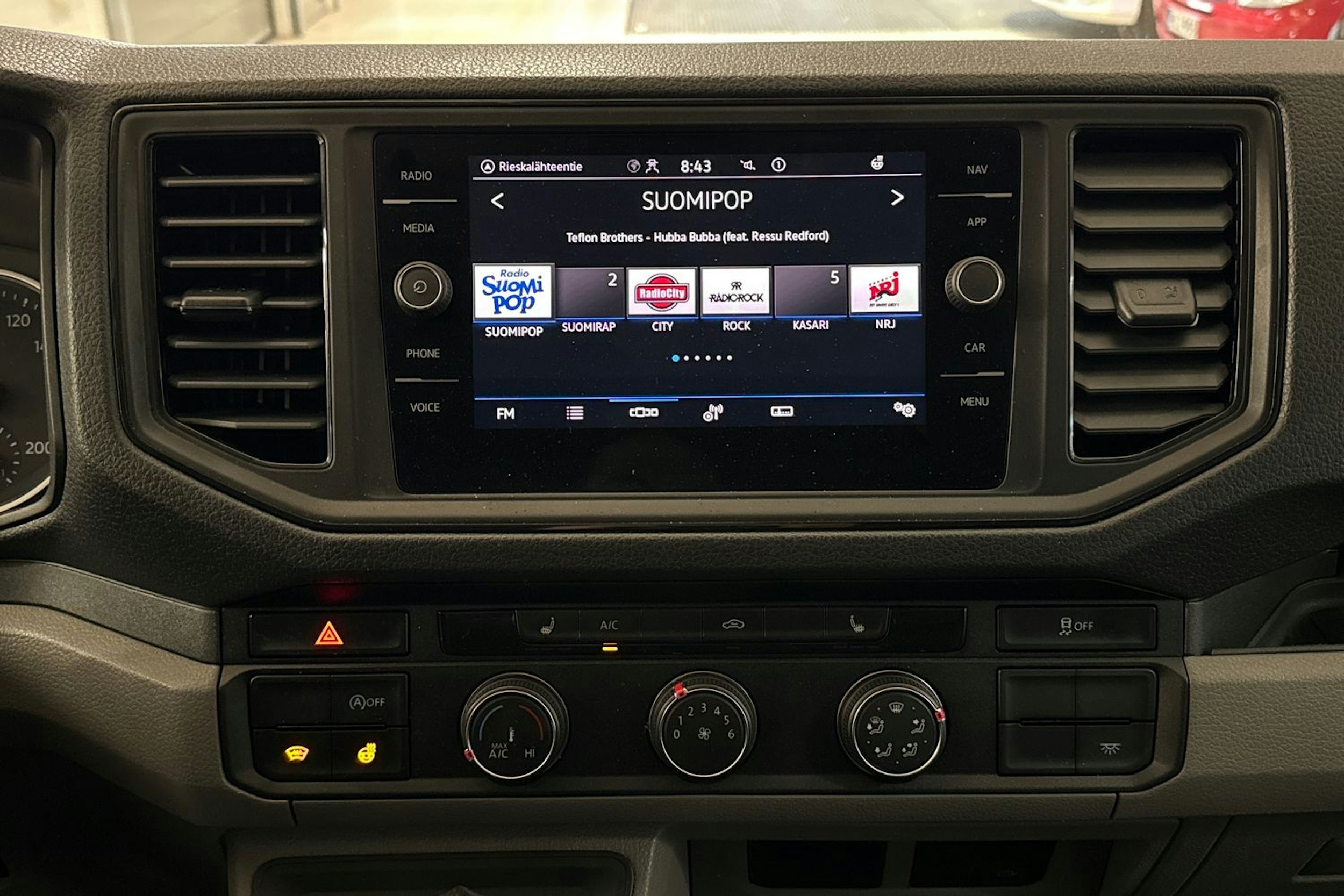 Harmaa Volkswagen CRAFTER 2021 kuva 17.