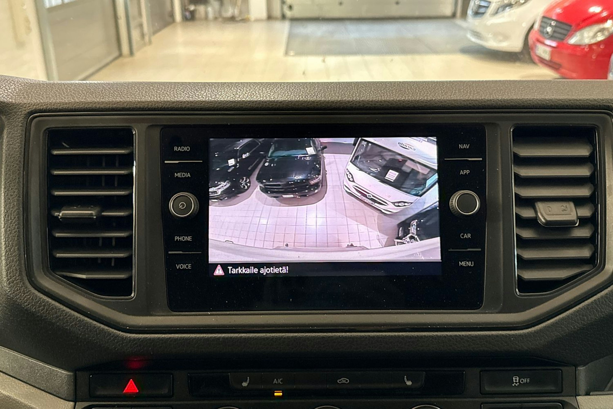 Harmaa Volkswagen CRAFTER 2021 kuva 18.