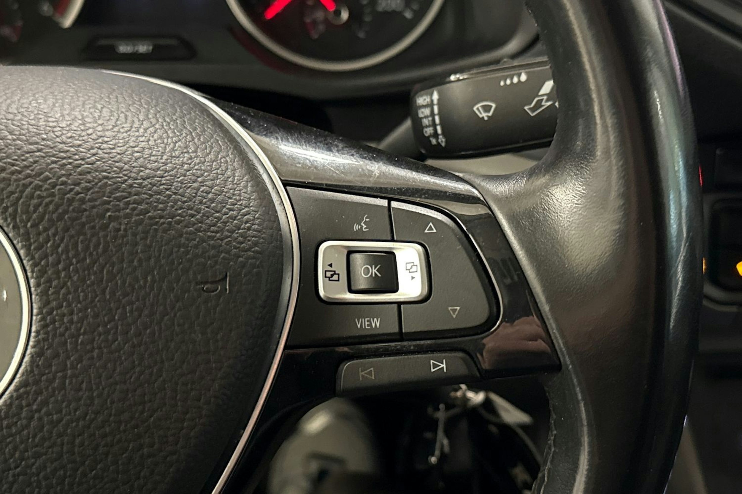 Harmaa Volkswagen CRAFTER 2021 kuva 24.