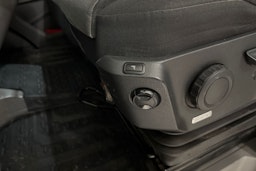 Harmaa Volkswagen CRAFTER 2021 kuva 28.