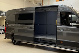 met. harmaa Volkswagen Crafter 2021 kuva 12.