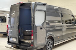 met. harmaa Volkswagen Crafter 2021 kuva 19.
