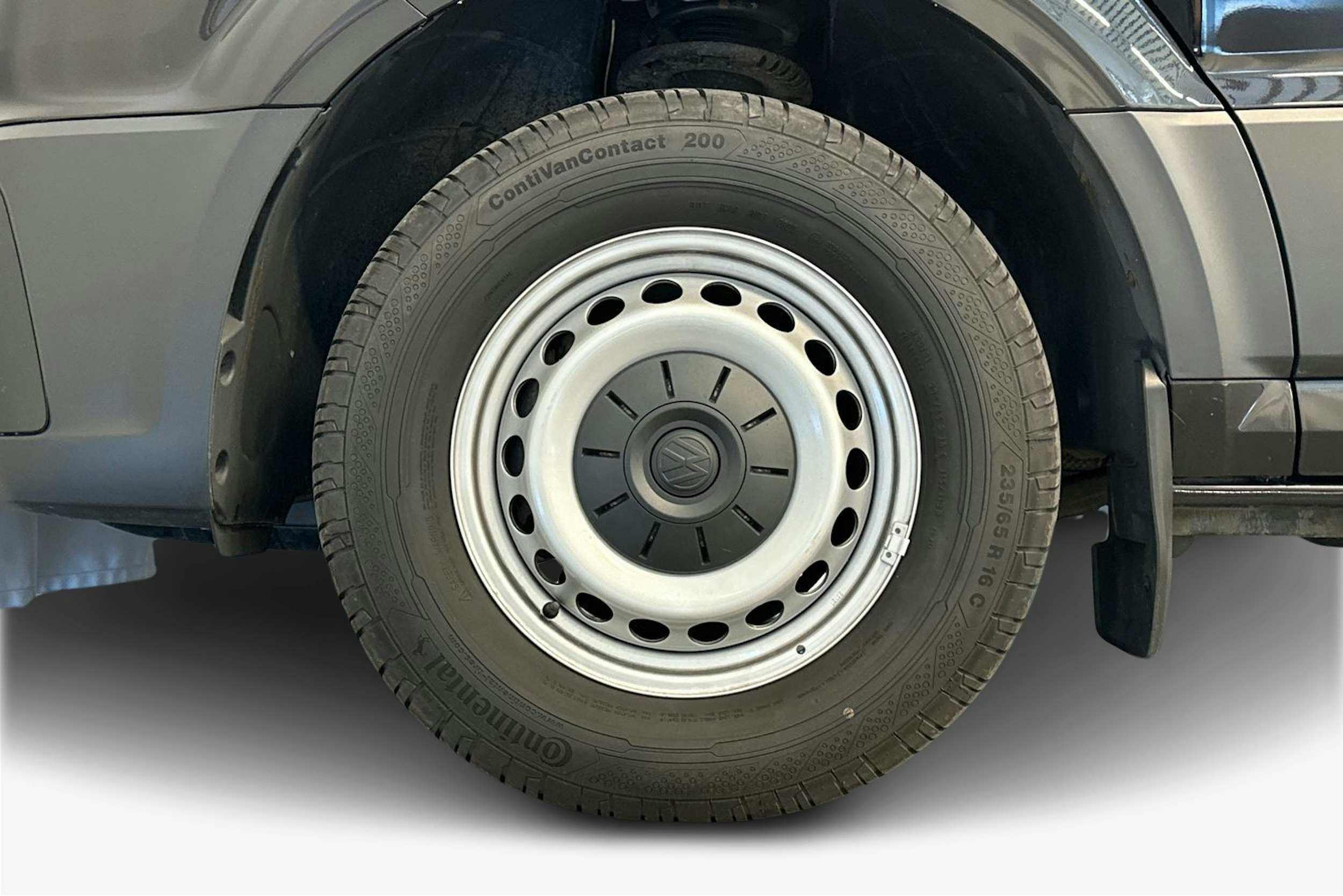 Musta Volkswagen CRAFTER 2021 kuva 11.