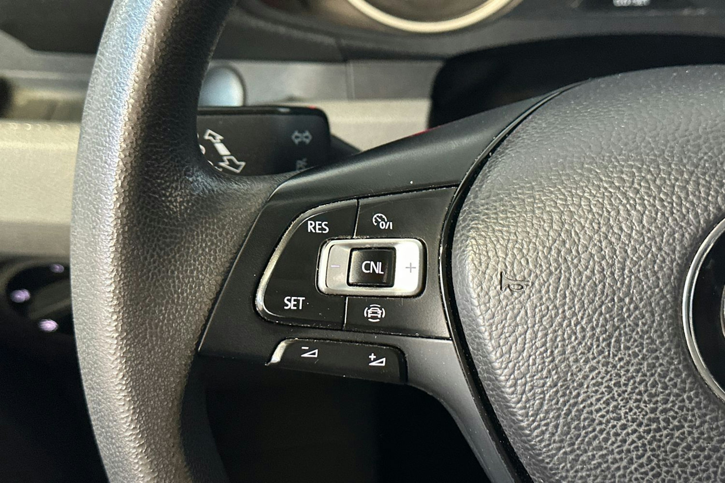 Musta Volkswagen CRAFTER 2021 kuva 16.