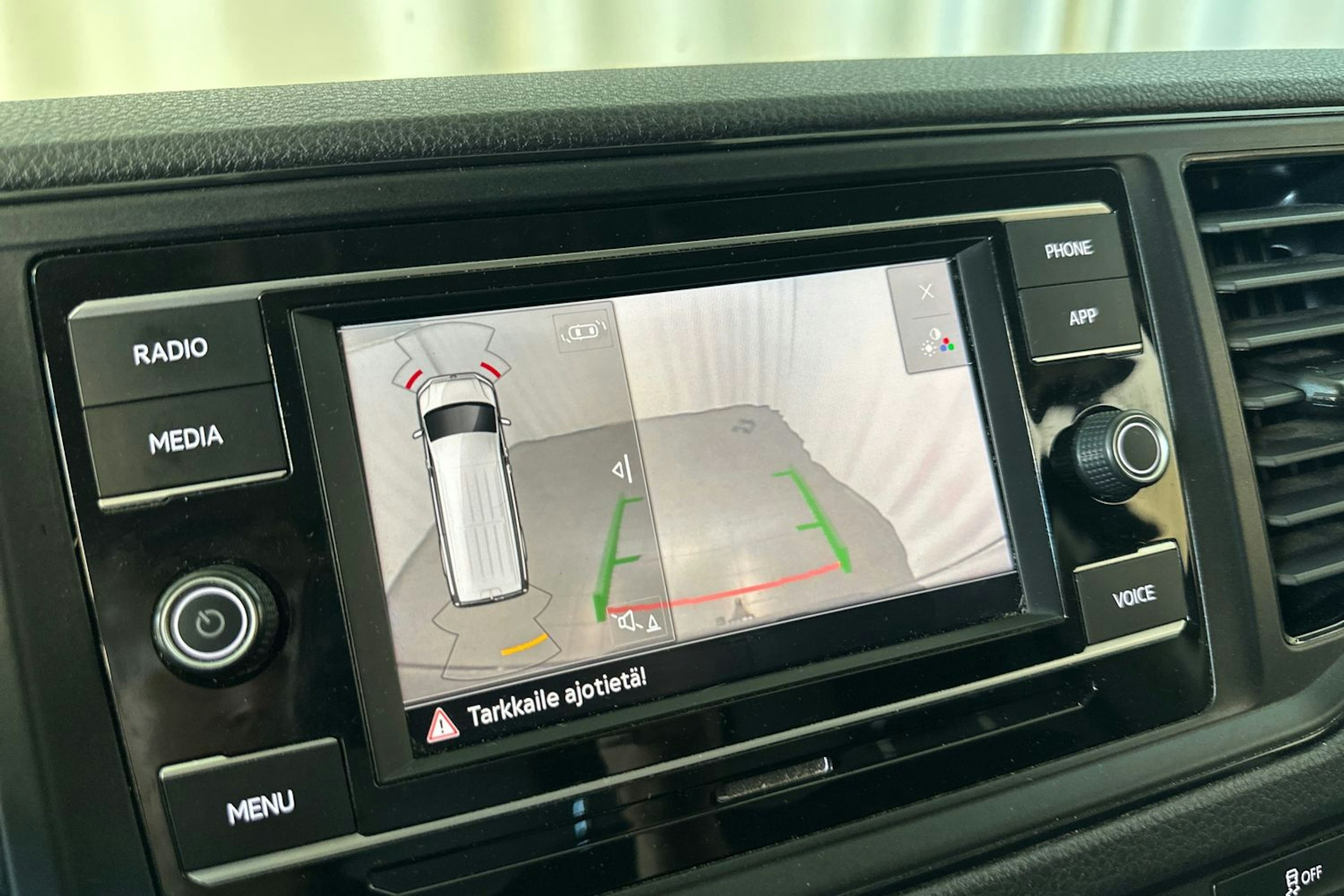Musta Volkswagen CRAFTER 2021 kuva 22.