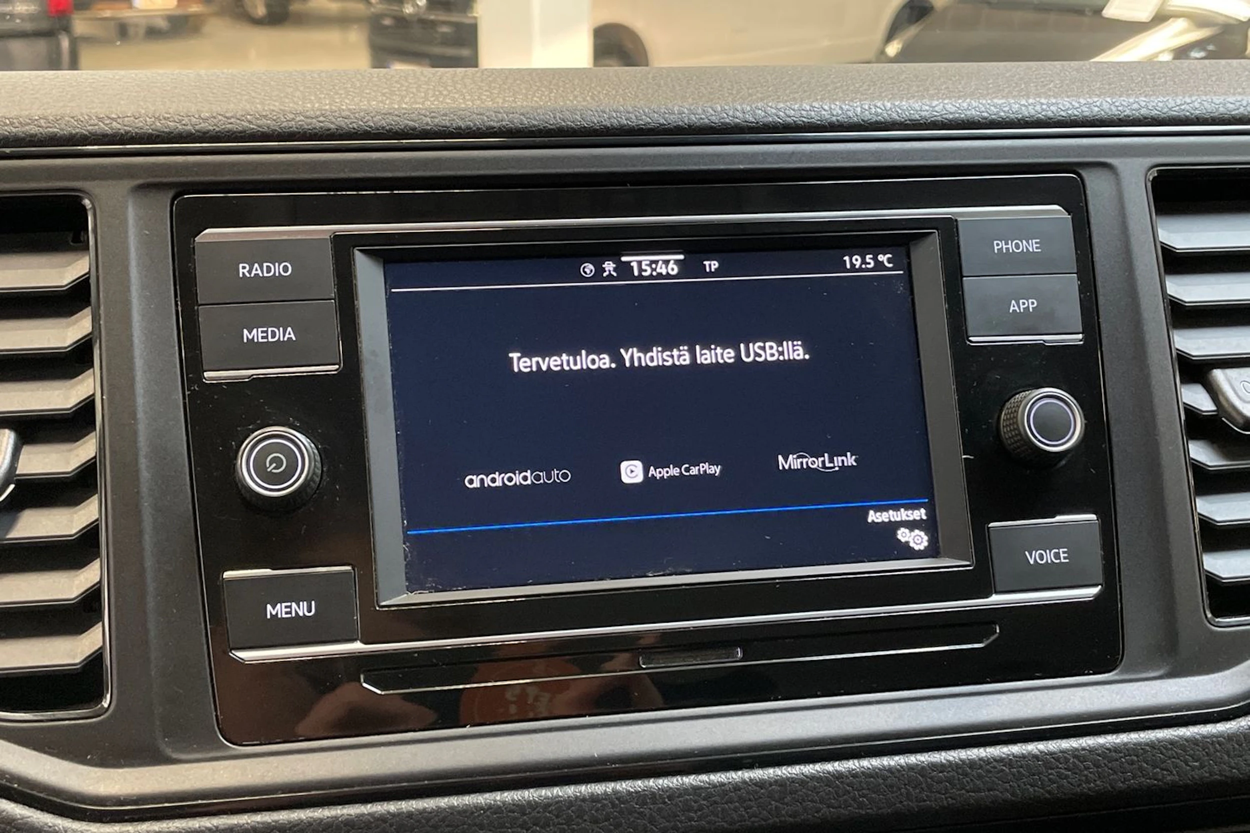 musta Volkswagen Crafter 2021 kuva 25.