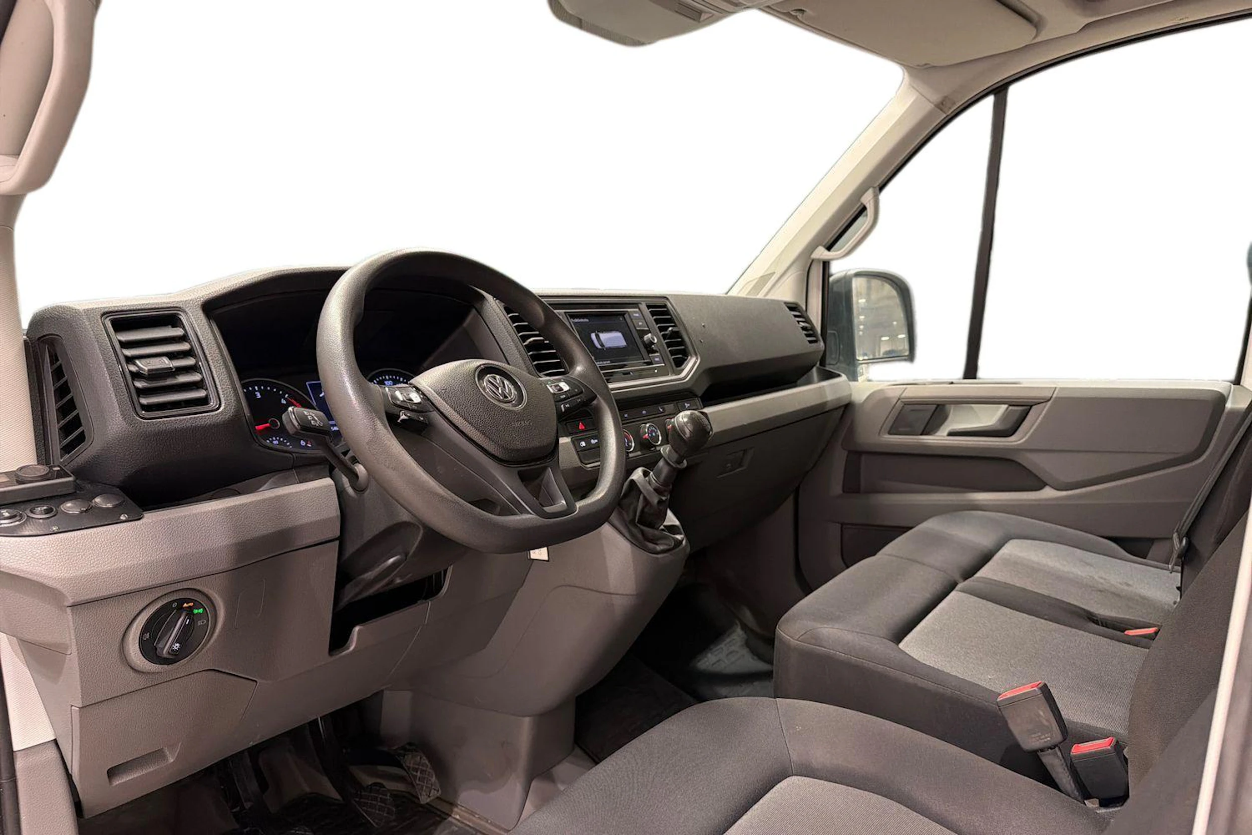 valkoinen Volkswagen Crafter 2021 kuva 8.