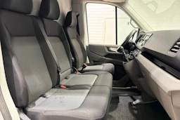 valkoinen Volkswagen Crafter 2021 kuva 24.