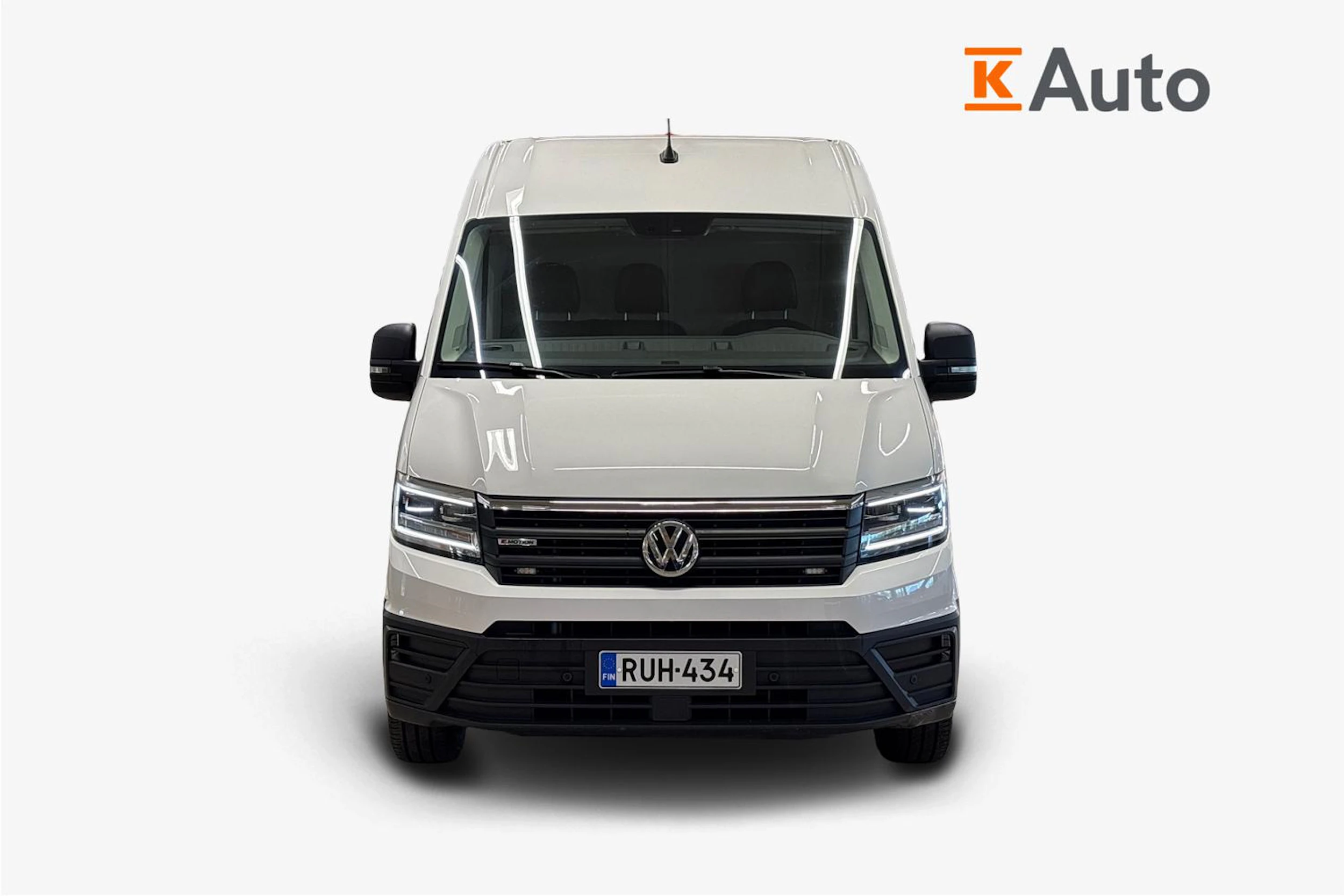 valkoinen Volkswagen Crafter 2021 kuva 4.