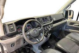valkoinen Volkswagen Crafter 2021 kuva 7.