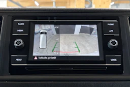 valkoinen Volkswagen Crafter 2021 kuva 16.