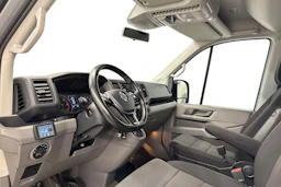 harmaa Volkswagen Crafter 2021 kuva 8.